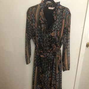 Maxi Boho floral dress with cinched waist; fully lined; excellent condition
